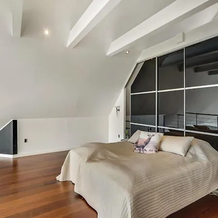 Three-bedroom Holiday In V Holiday home