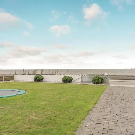 Three-bedroom Holiday In V Holiday home Esbjerg