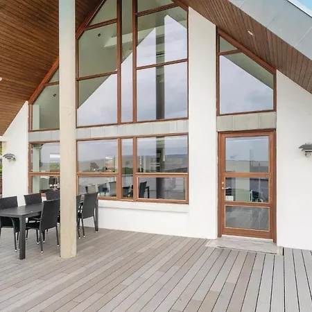 Holiday home Three-bedroom Holiday In V *